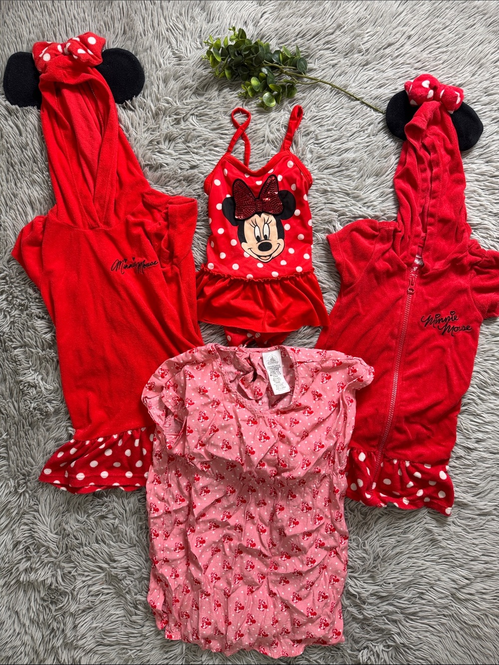 Minnie Mouse Red Polka Dot Swim & Hooded Coverup Set size 4/5